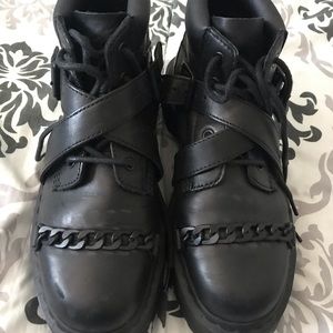 Dr. Martens RARE Beaumann platform boots size UK 8
